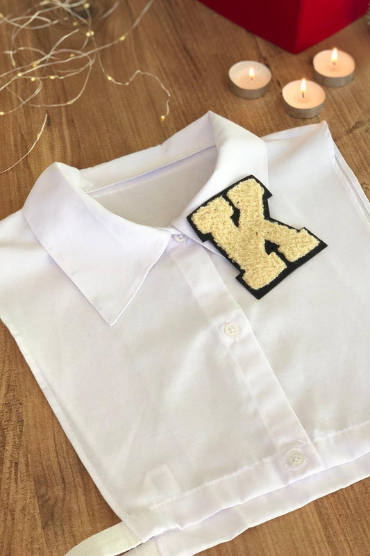 K Harf Detaylı Gömlek Yakası - Beyaz