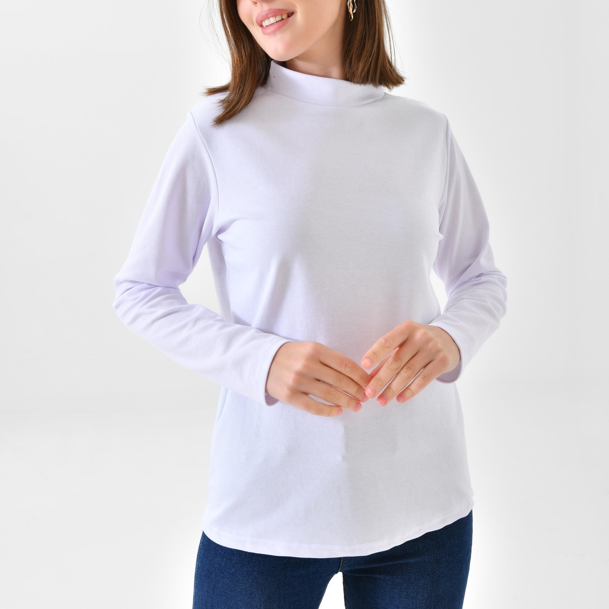 Tesettür bluz modelleri beyaz uzun kollu klasik stil