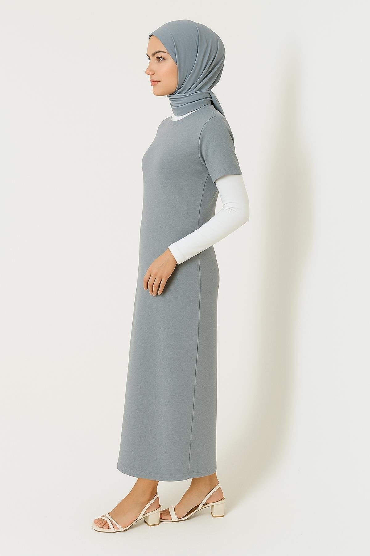 Boydan tesettür elbise, modern ve sade tesettür elbise modelleri