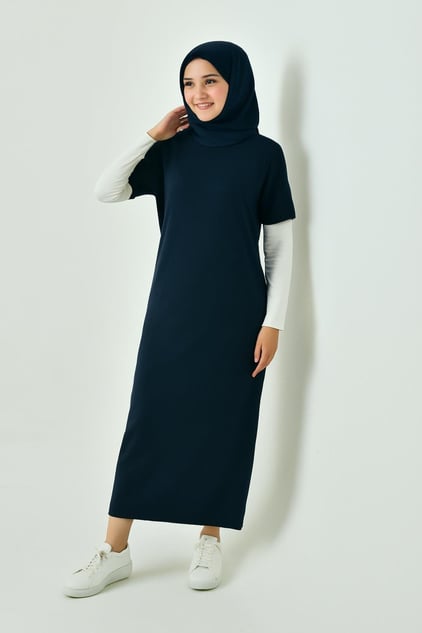 Kadın tesettür elbise boydan uzun basic şık tasarım
