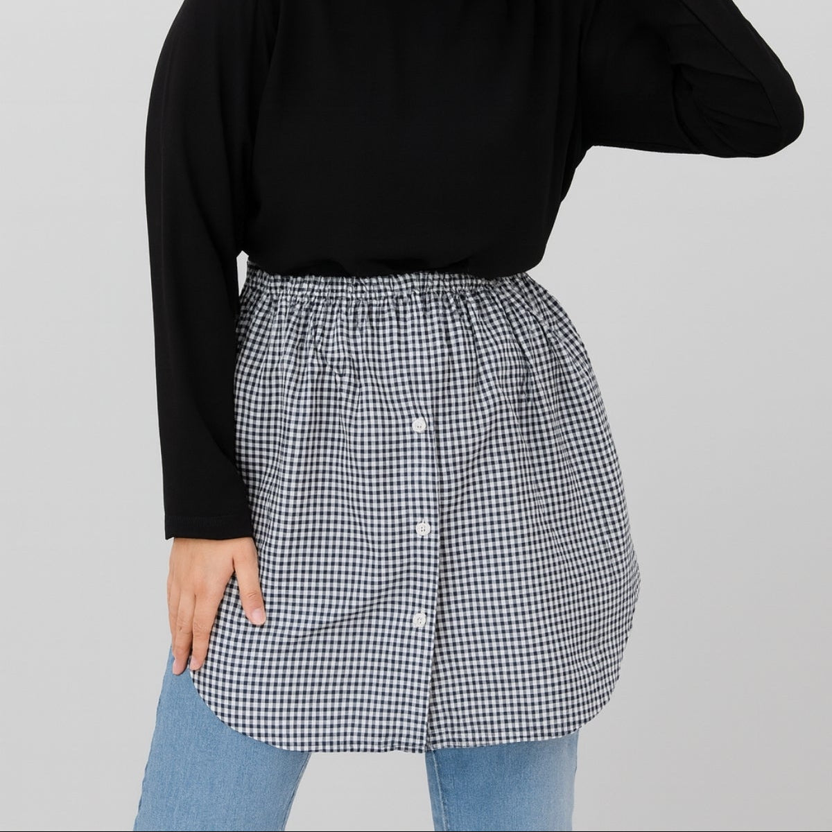 Etek üstü gömlek modelleri ile rahat tesettür kombin