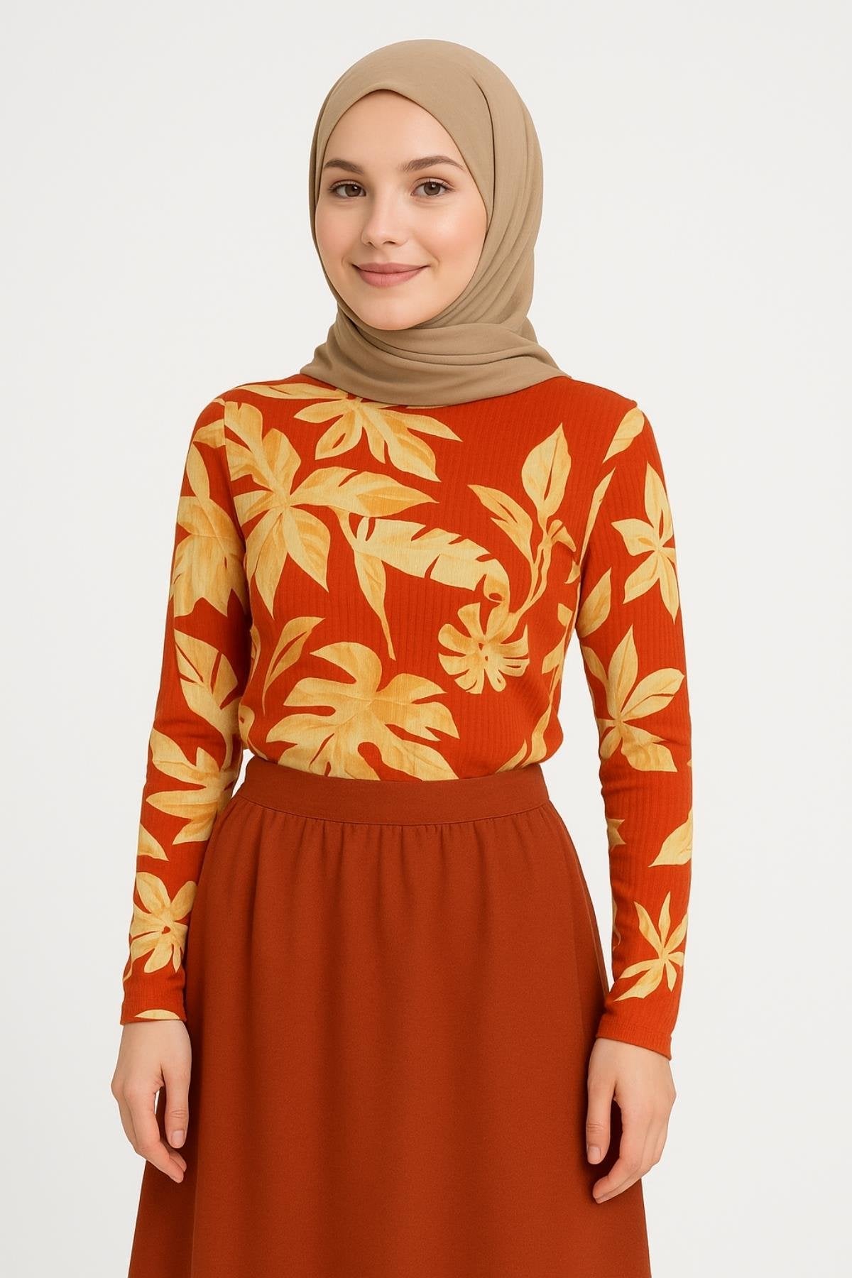 Etek üstü bluz olarak tercih edilebilecek kadın bluz modeli