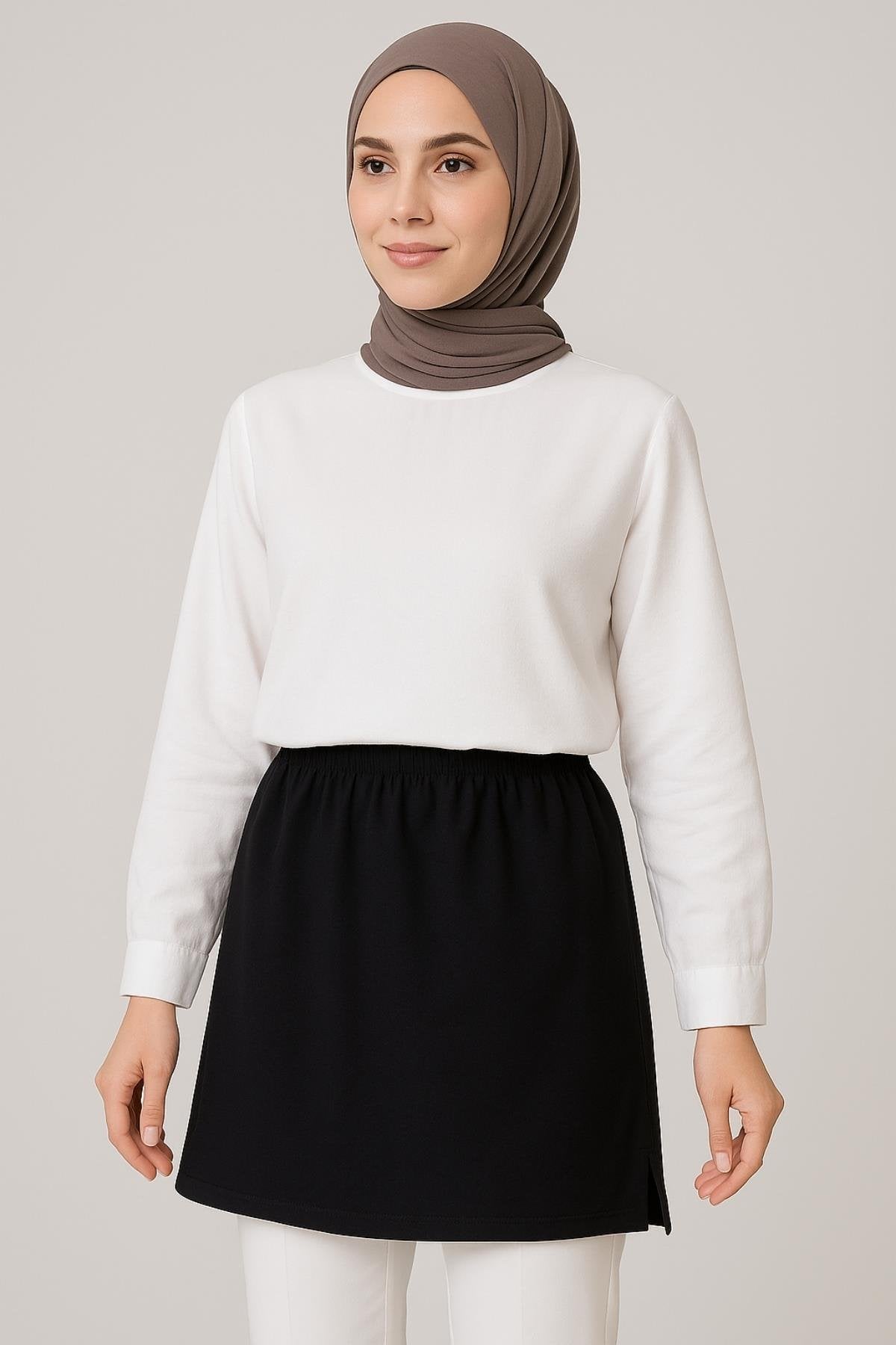 Etek gömlek takım ile rahat ve şık tesettür kombin